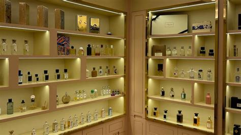 top accessories perfume